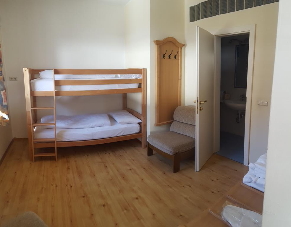Hotel Sextnerhof Сесто Фиорентино Екстериор снимка