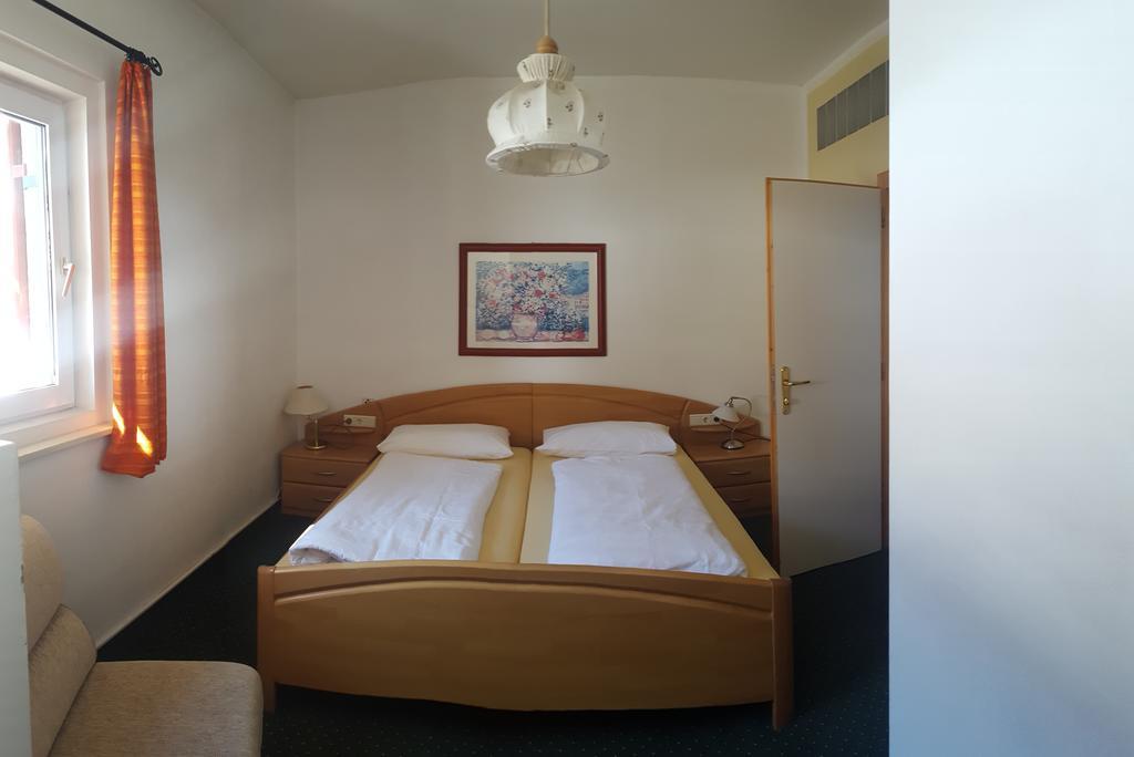 Hotel Sextnerhof Сесто Фиорентино Екстериор снимка