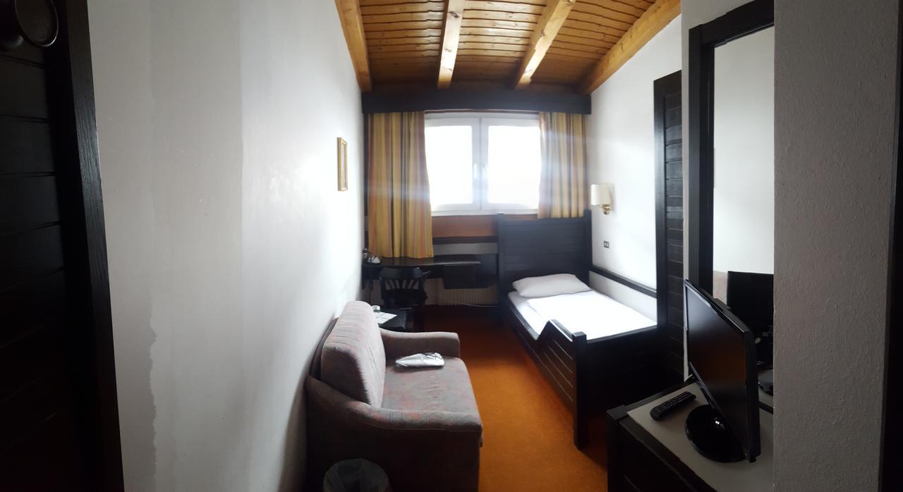 Hotel Sextnerhof Сесто Фиорентино Екстериор снимка