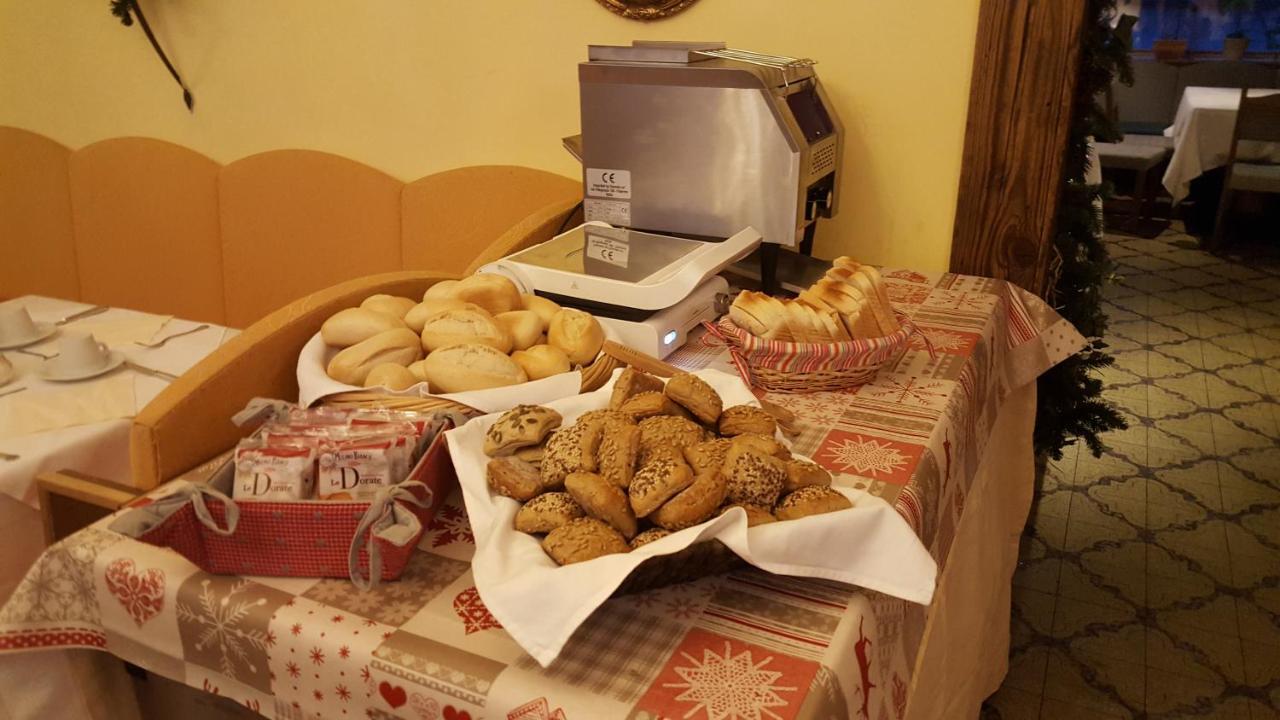 Hotel Sextnerhof Сесто Фиорентино Стая снимка